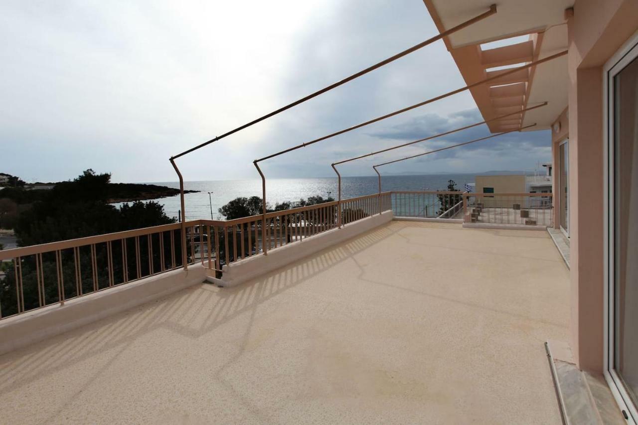 Seaside Renovated Top Floor Apartment Saronida Экстерьер фото