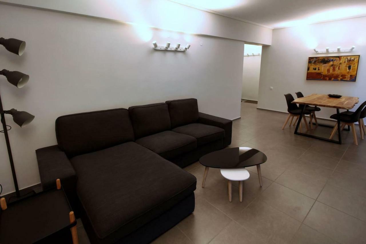 Seaside Renovated Top Floor Apartment Saronida Экстерьер фото